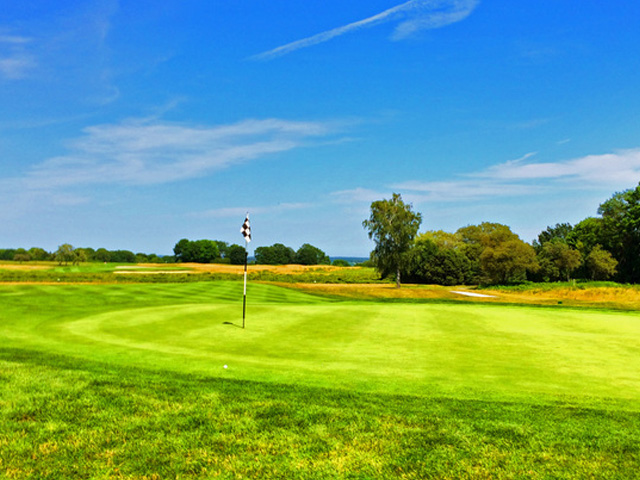 The Front Nine At Newport National Golf Club Ends With A Short Par 4. (Mike Bailey/Golf Advisor)